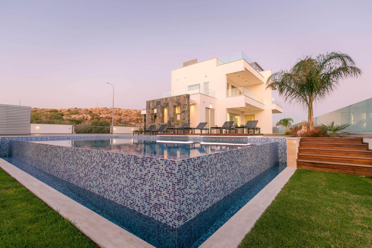 Sea Pearl Beachfront Villas - Breeze Ayia Napa Eksteriør billede