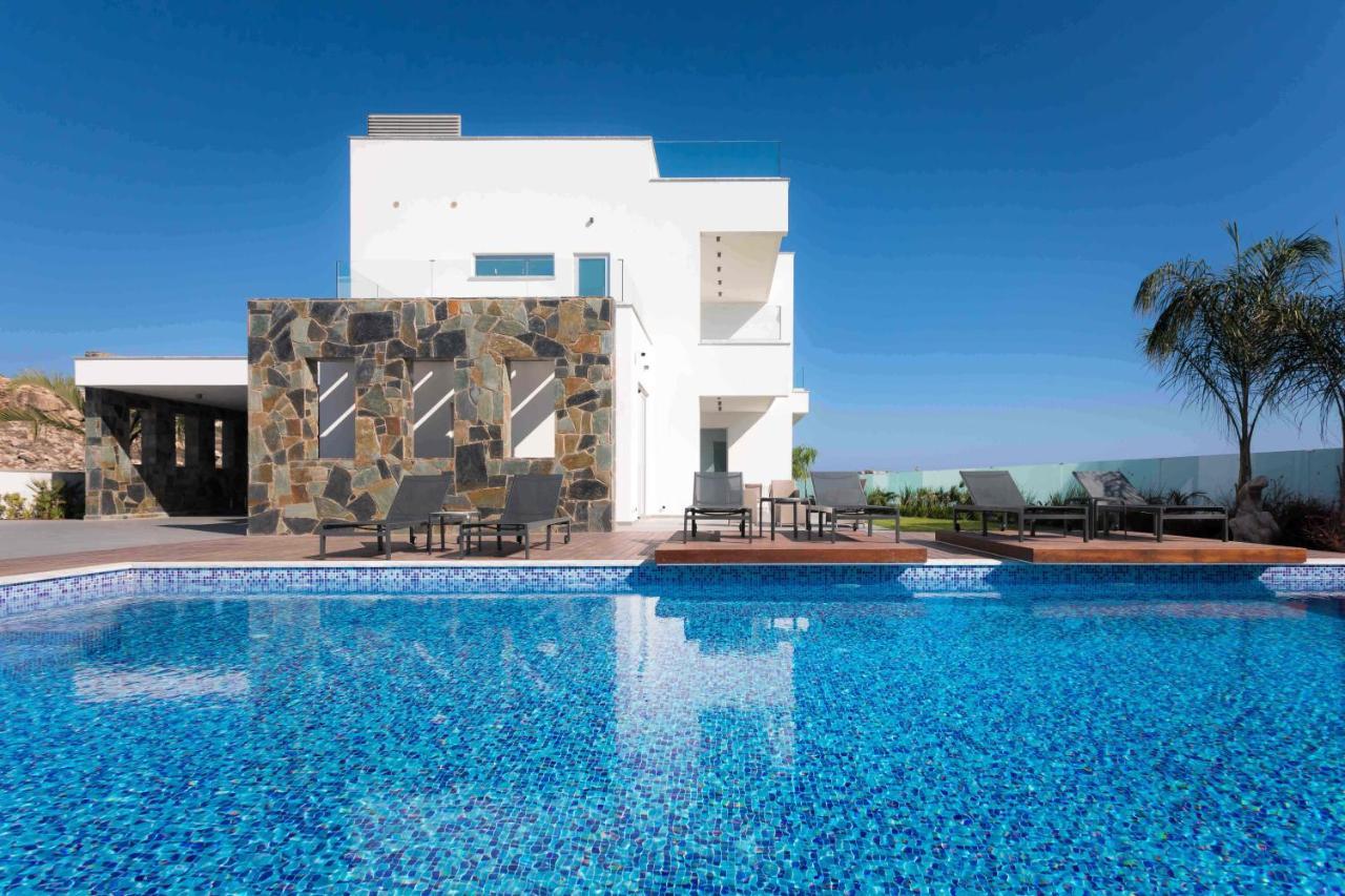 Sea Pearl Beachfront Villas - Breeze Ayia Napa Eksteriør billede