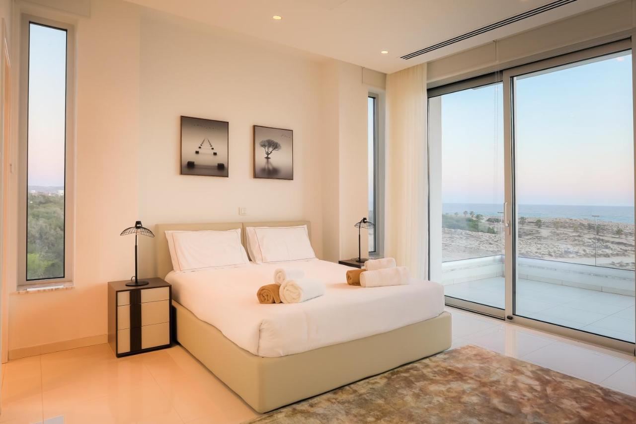 Sea Pearl Beachfront Villas - Breeze Ayia Napa Eksteriør billede