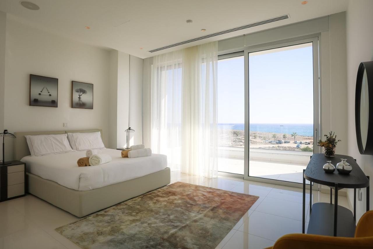 Sea Pearl Beachfront Villas - Breeze Ayia Napa Eksteriør billede
