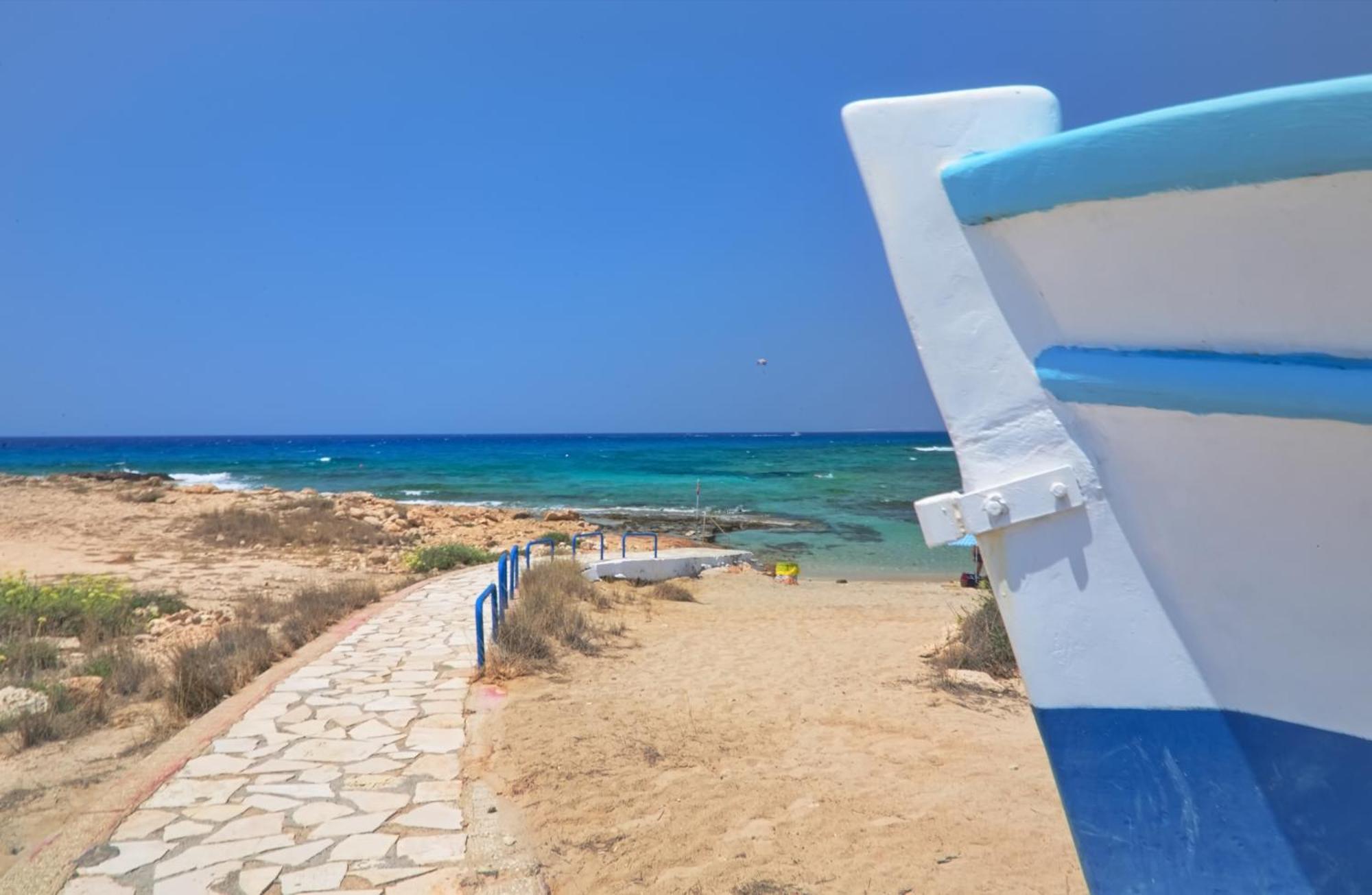 Sea Pearl Beachfront Villas - Breeze Ayia Napa Eksteriør billede